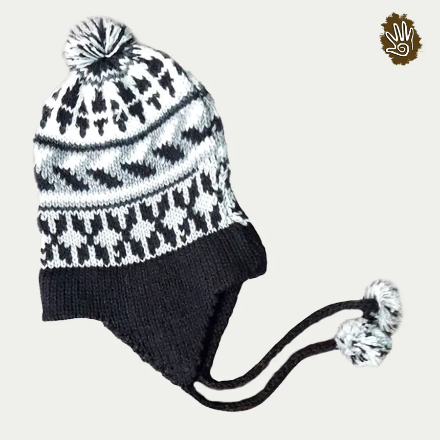 Black & White Chullo Pom Pom