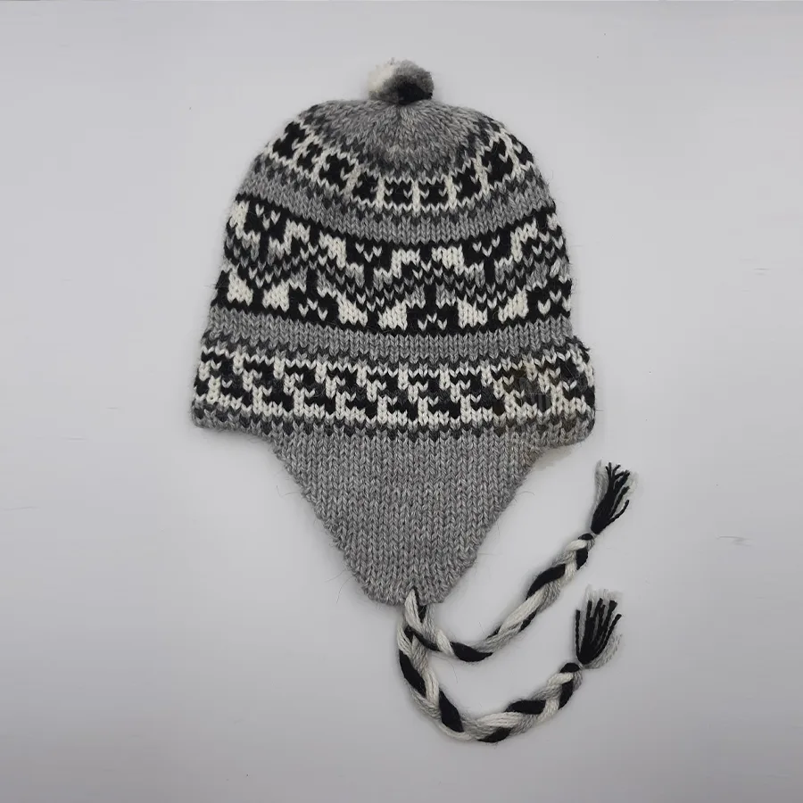 Black & White Chullo