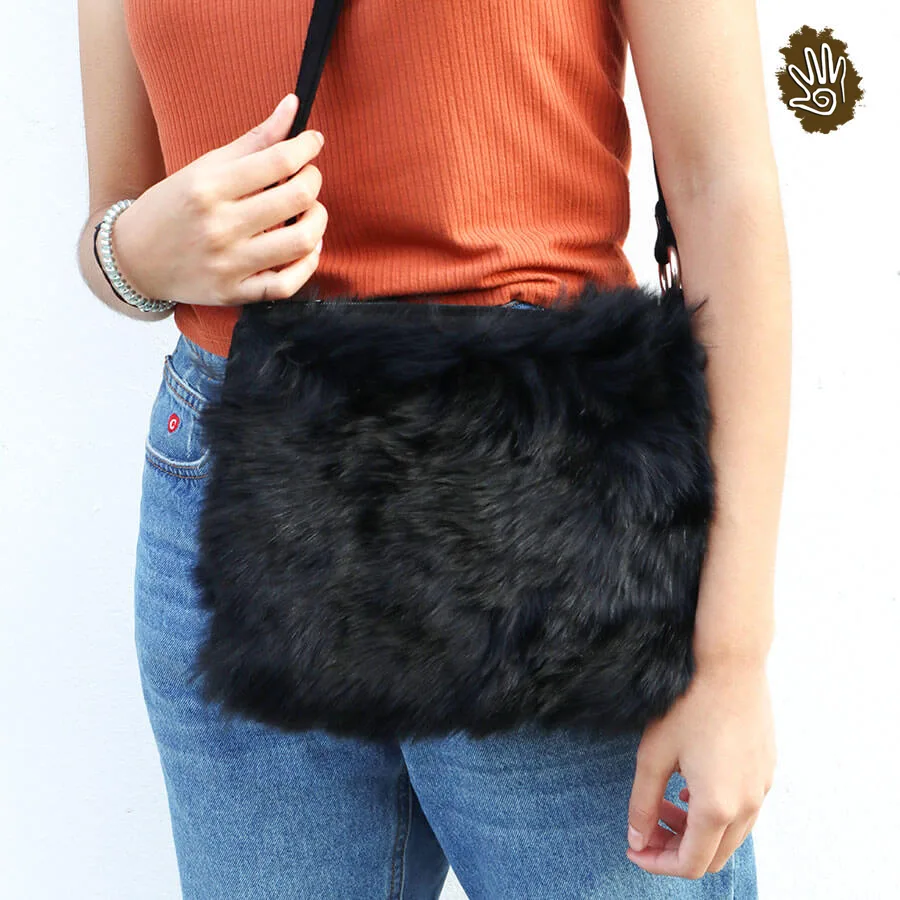 Alpaca Bag Tablet Crossbody - Image 3