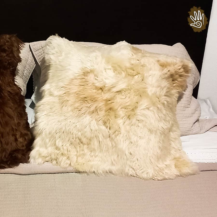 Real fur pillow cover - Image 6