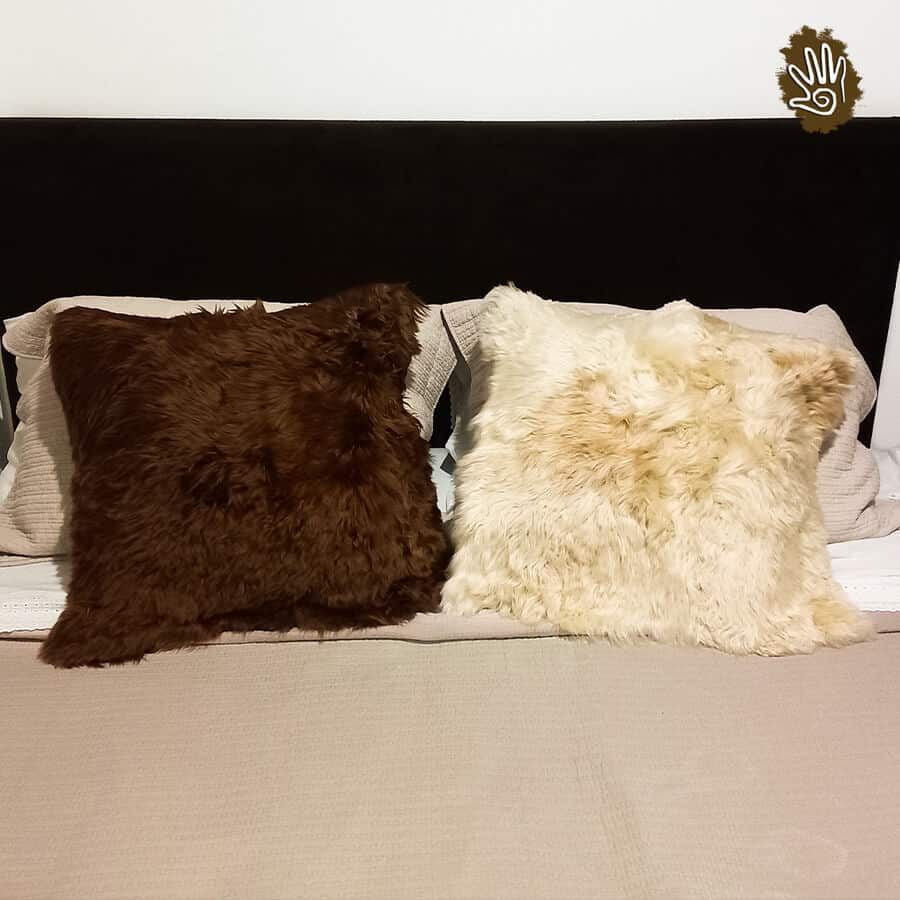 Real fur pillow cover - Image 2